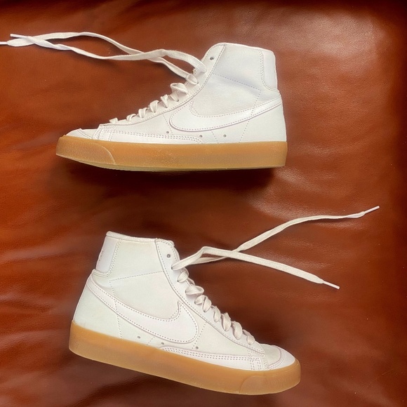 Nike Shoes - Nike Women's Blazer Mid '77 Sneakers, US Size 8.5